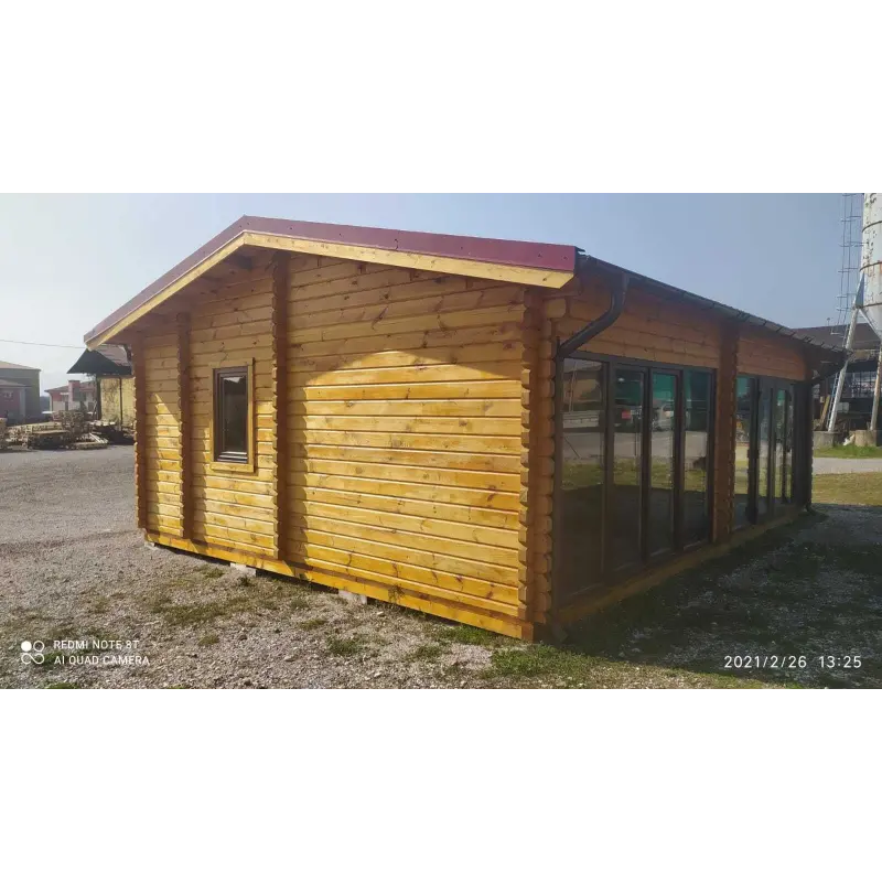 Bureau-Studio de jardin AUGUSTA 8x6, 44mm, côté gauche – modèle réalisé