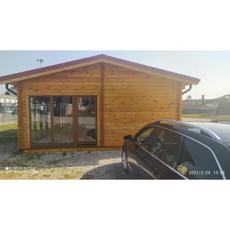 Chalet en bois AUGUSTA 8x6, 60mm, côté droit – modèle réalisé