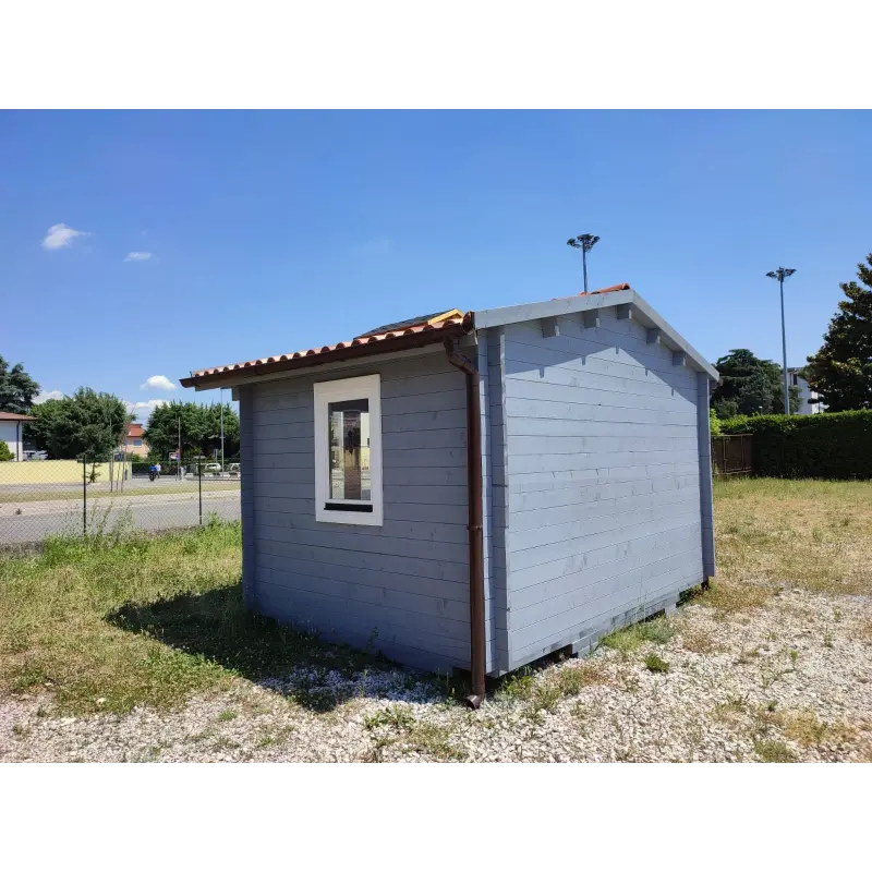 Remise en bois GIULIA 4x3, 44mm, vue arrière côté droit – modèle réalisé